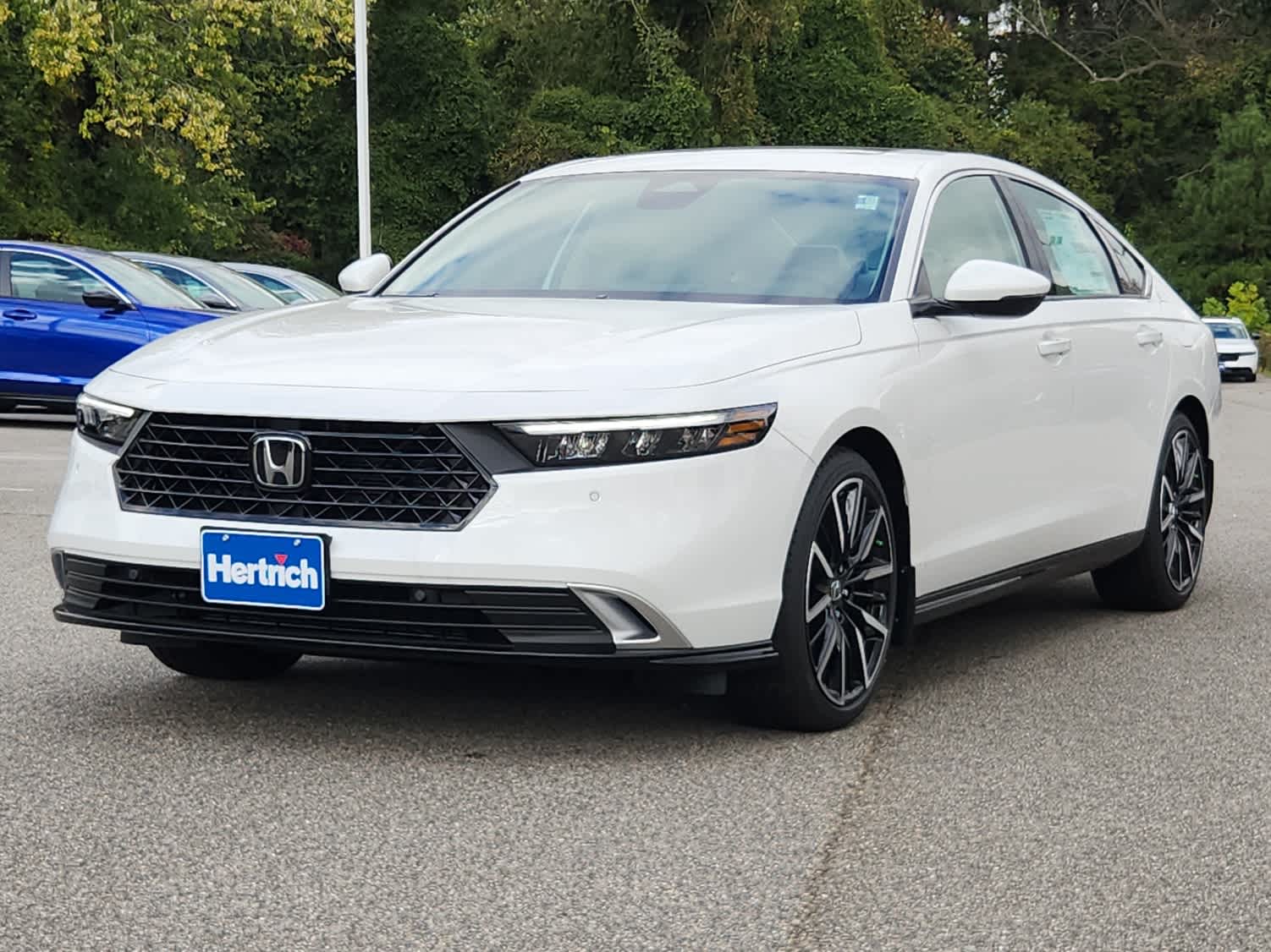 2025 Honda Accord Hybrid Touring's photo