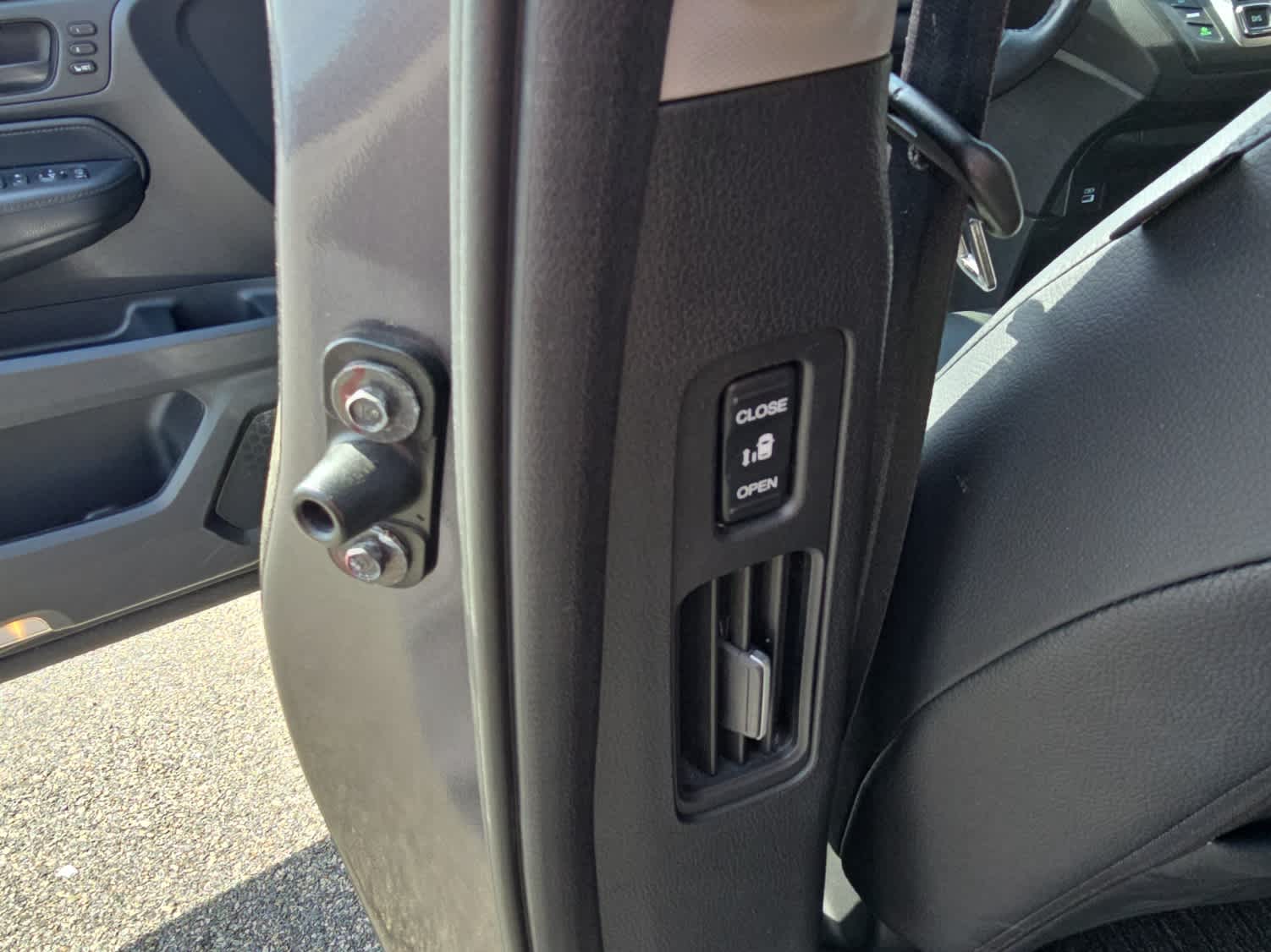 2024 Honda Odyssey EX-L - Photo 15