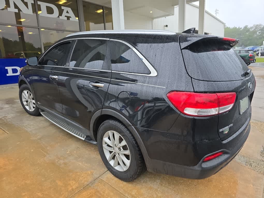 2018 Kia Sorento LX photo 3