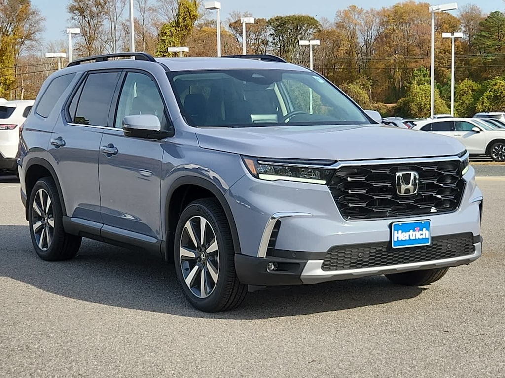 New 2025 Honda Pilot Touring SUV
