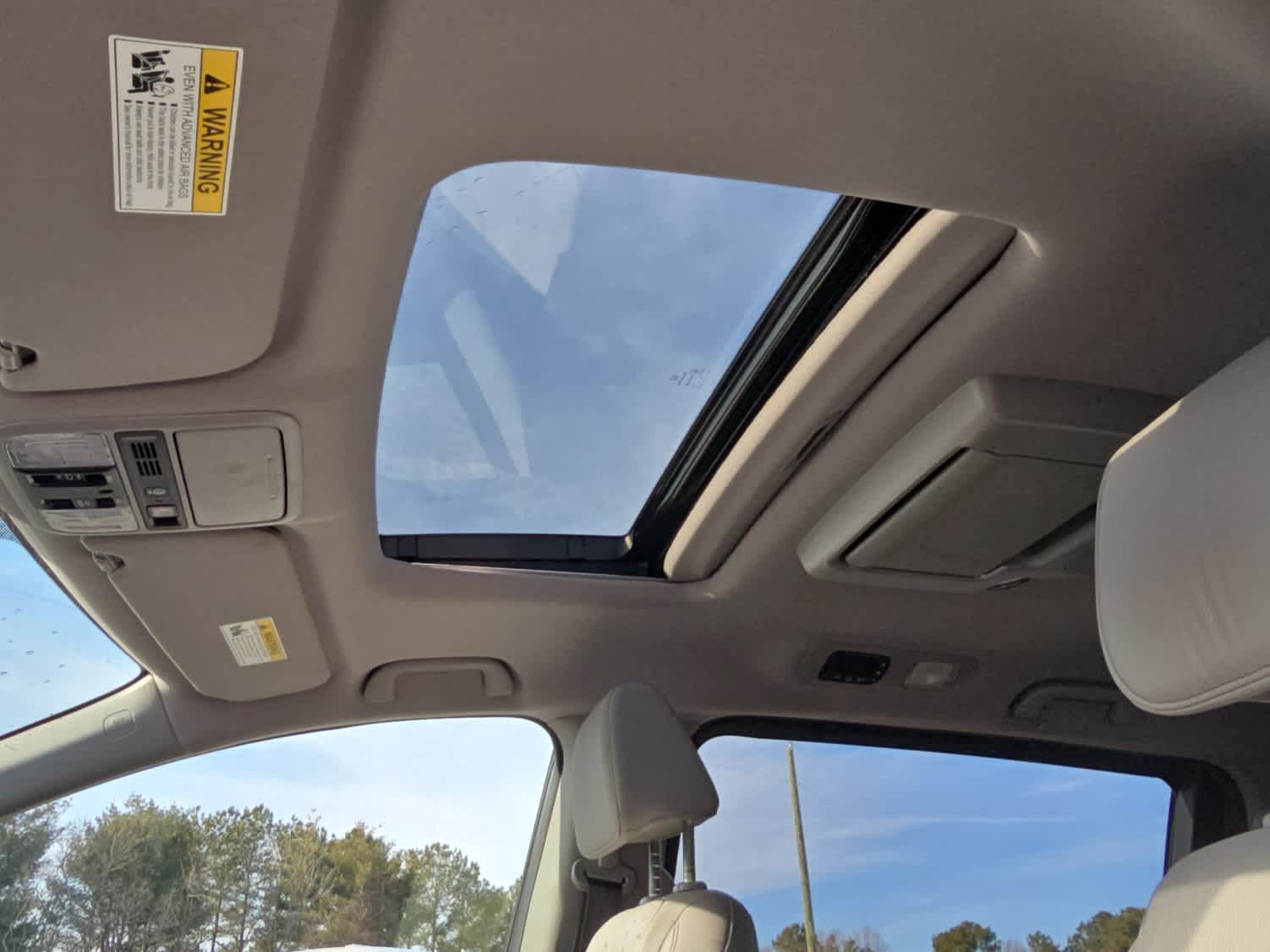 2023 Honda Odyssey Touring - Photo 18