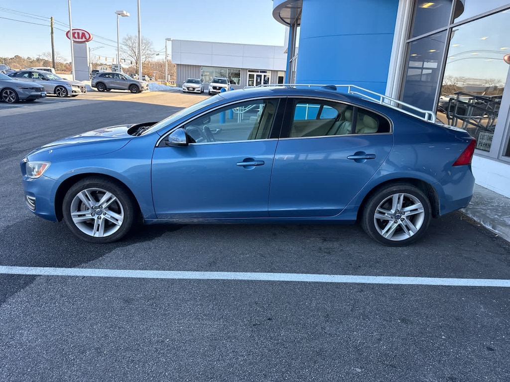 Used 2014 Volvo S60 T5 Sedan