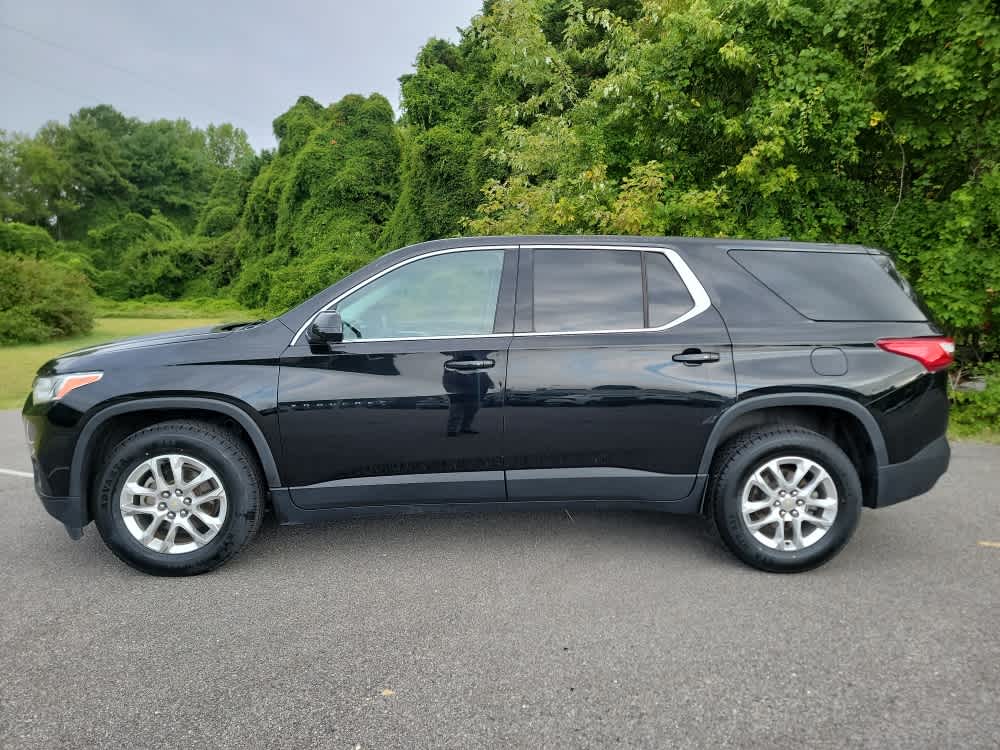 Used 2019 Chevrolet Traverse LS with VIN 1GNERFKW5KJ283211 for sale in Easton, MD