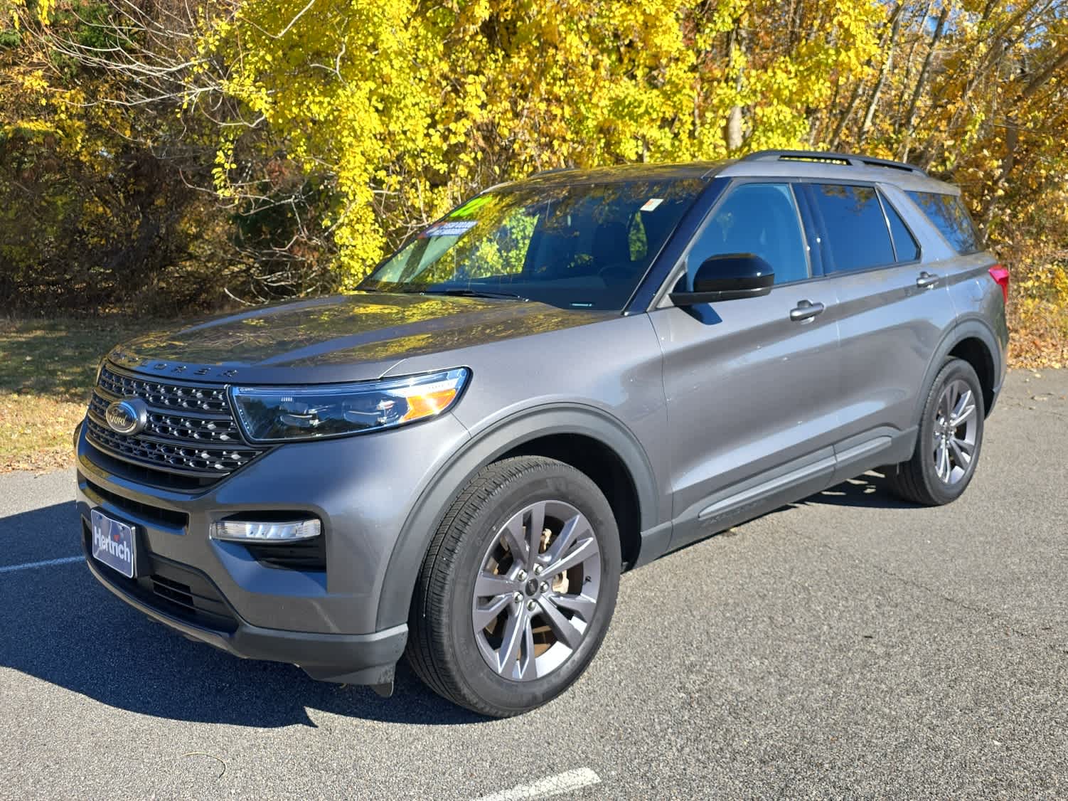 2021 Ford Escape SE Sport photo 3