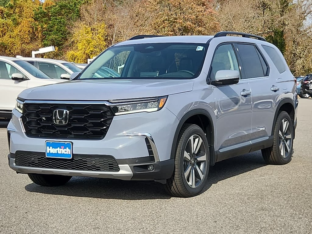 New 2025 Honda Pilot Touring SUV