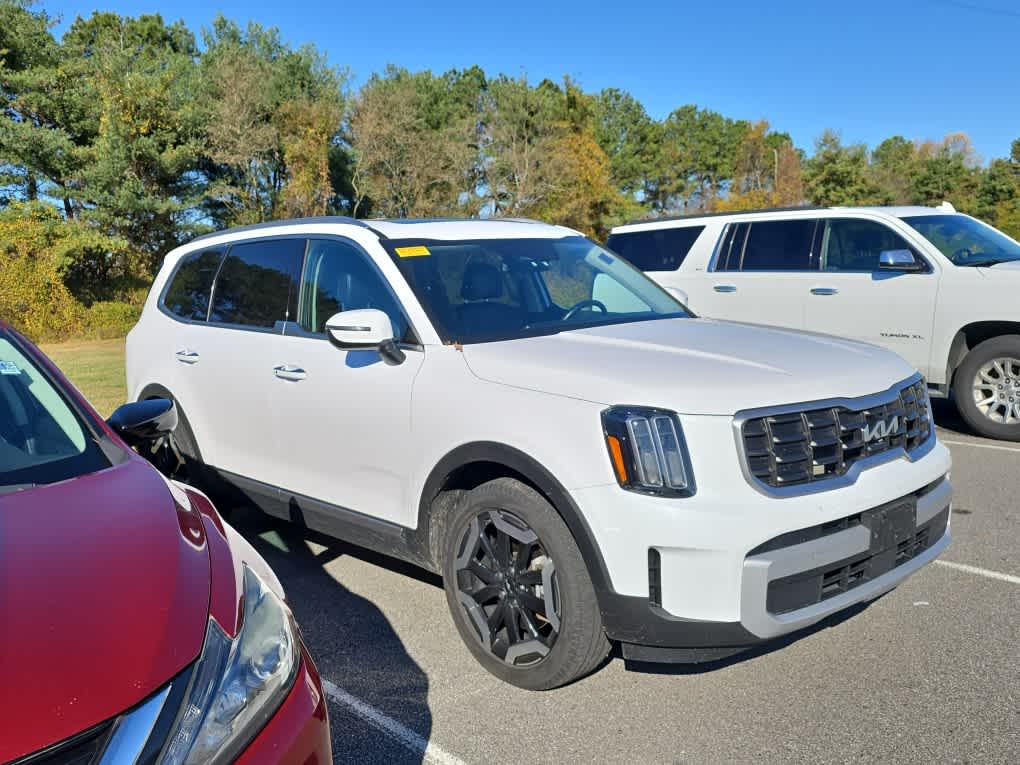 2023 Kia Telluride S photo 3