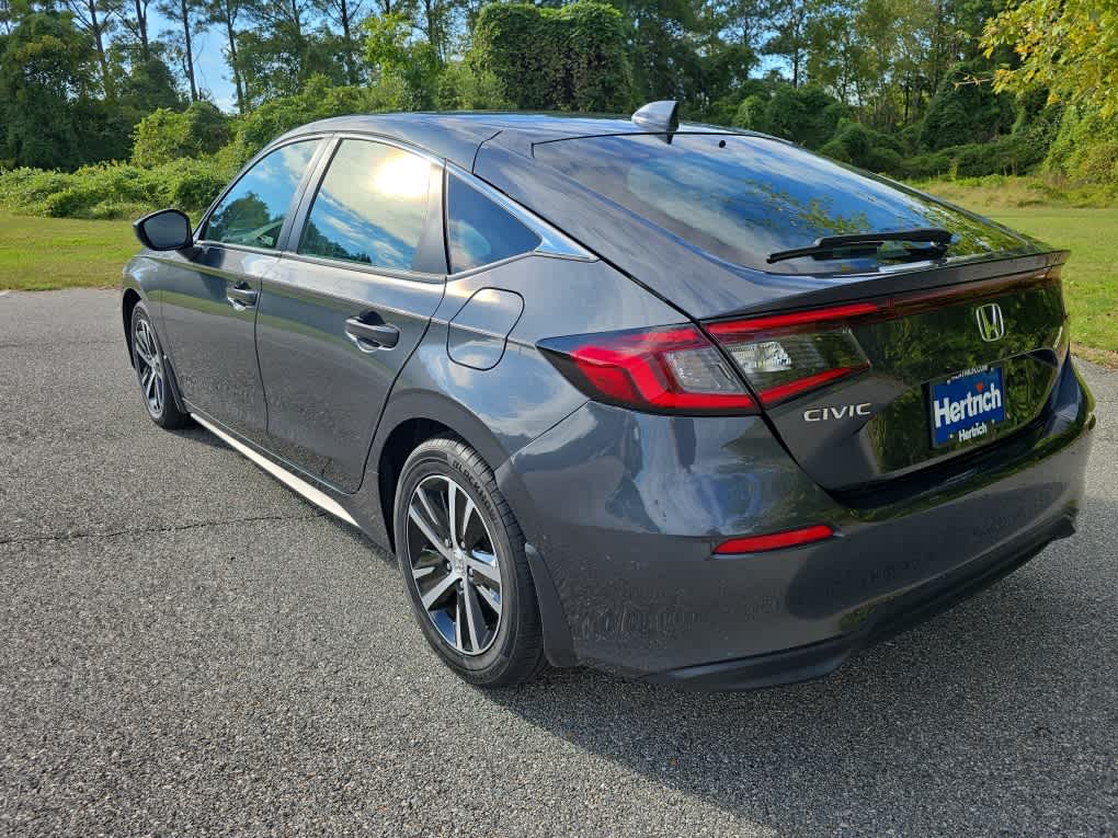 2022 Honda Civic Hatchback LX - Photo 4