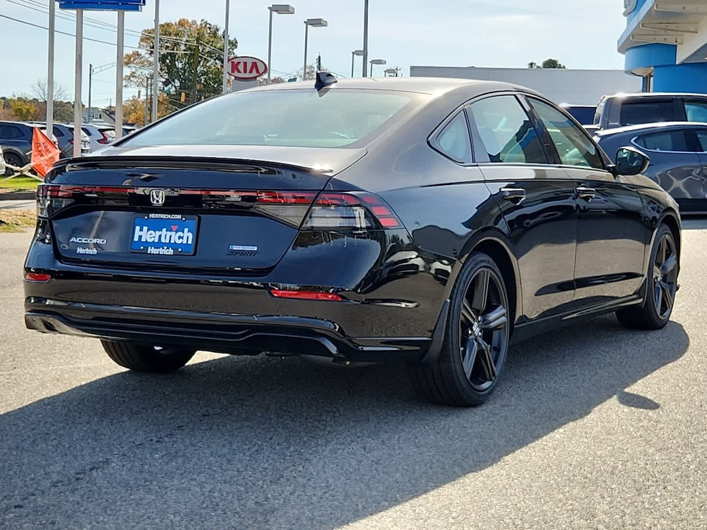 New 2025 Honda Accord Hybrid Sport-L Sedan
