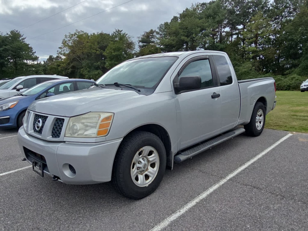 Used 2005 Nissan Titan XE Truck King Cab