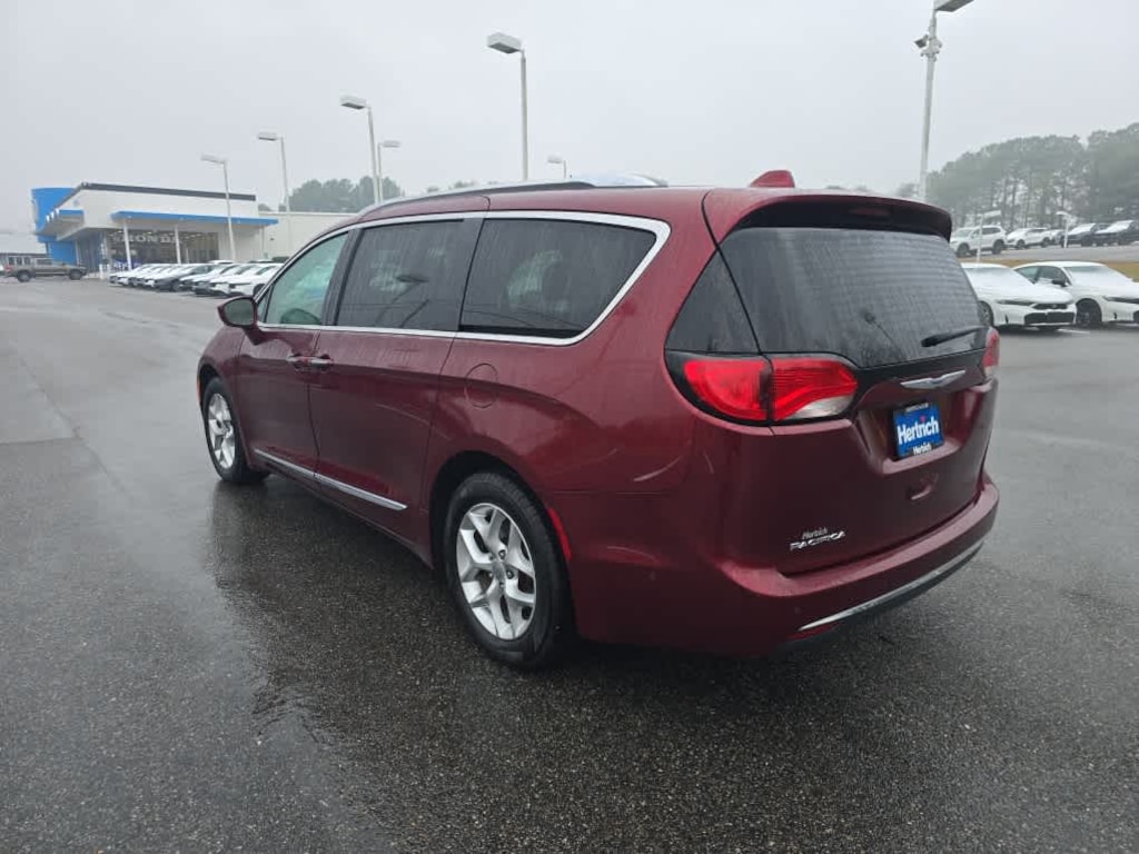 Used 2019 Chrysler Pacifica Touring L Plus Van Passenger Van