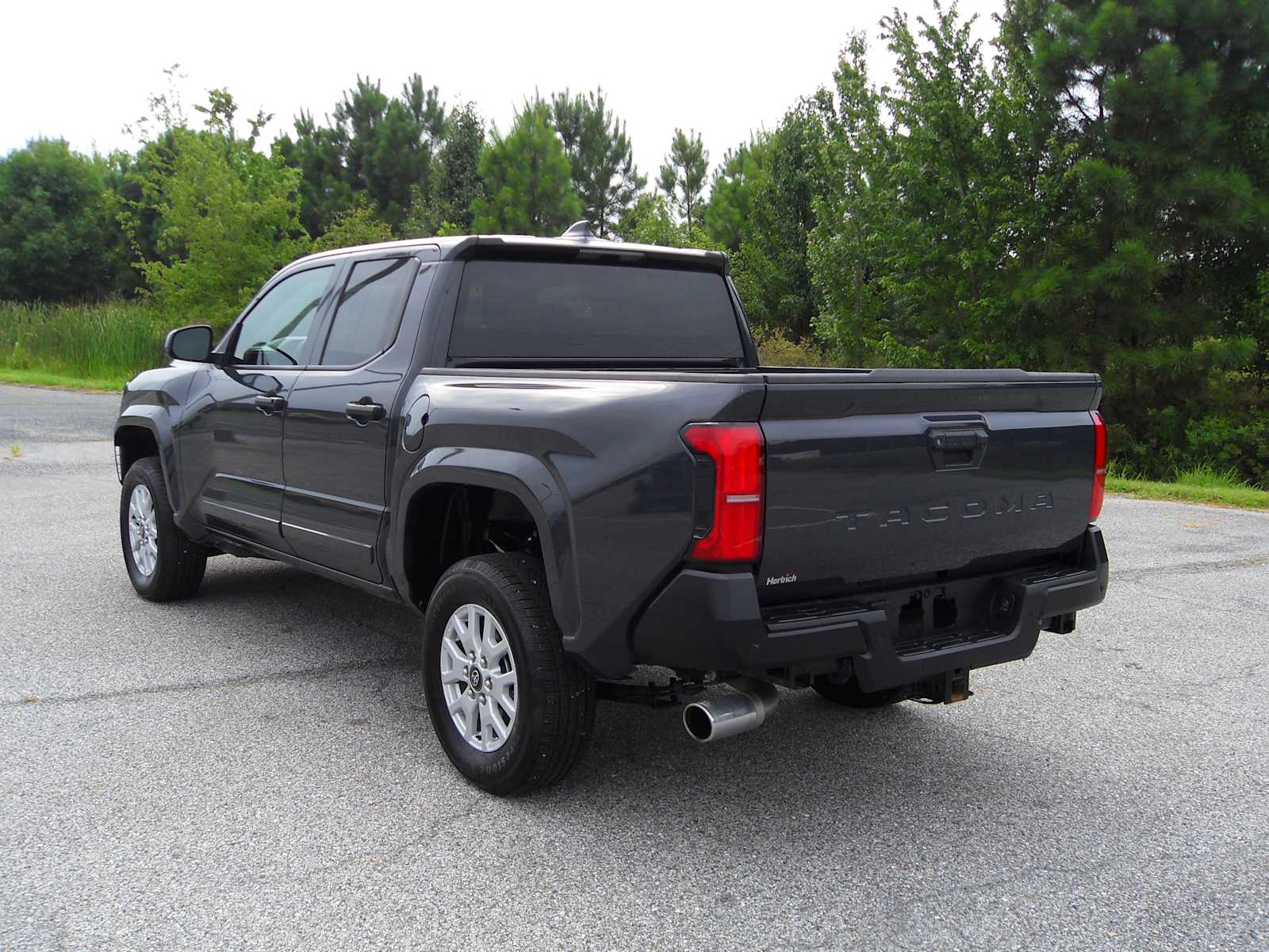 2024 Toyota Tacoma SR Double Cab photo 3
