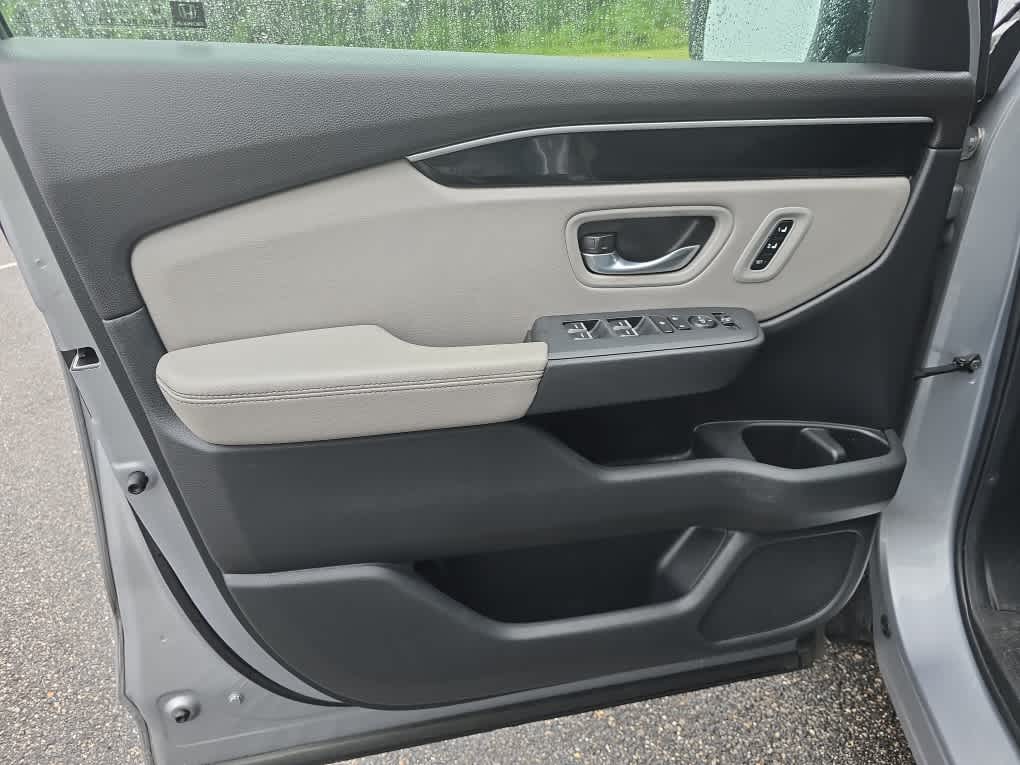 2025 Honda Pilot EX-L - Photo 10