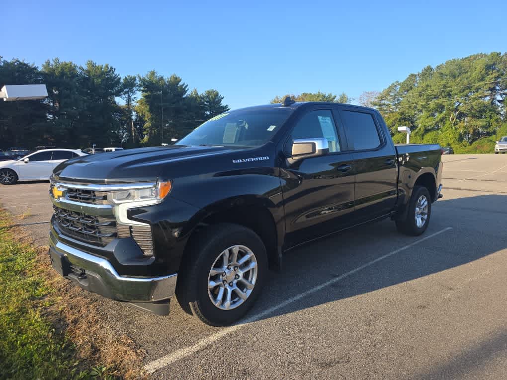 2022 Chevrolet Silverado 1500 LT Truck Crew Cab