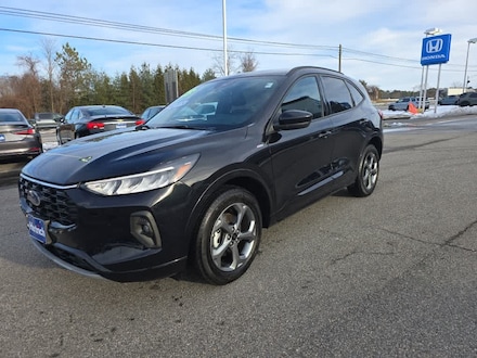 2023 Ford Escape ST-Line Select SUV