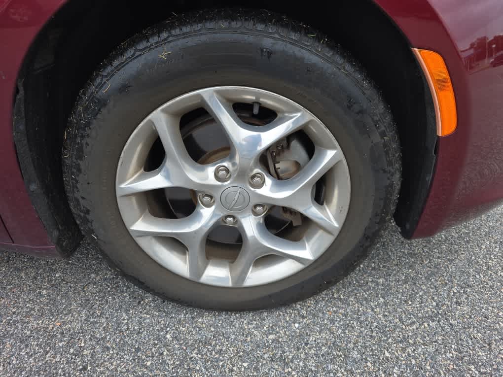 2019 Chrysler Pacifica Limited photo 3