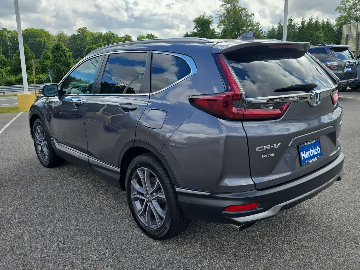 2022 Honda CR-V Touring photo 3