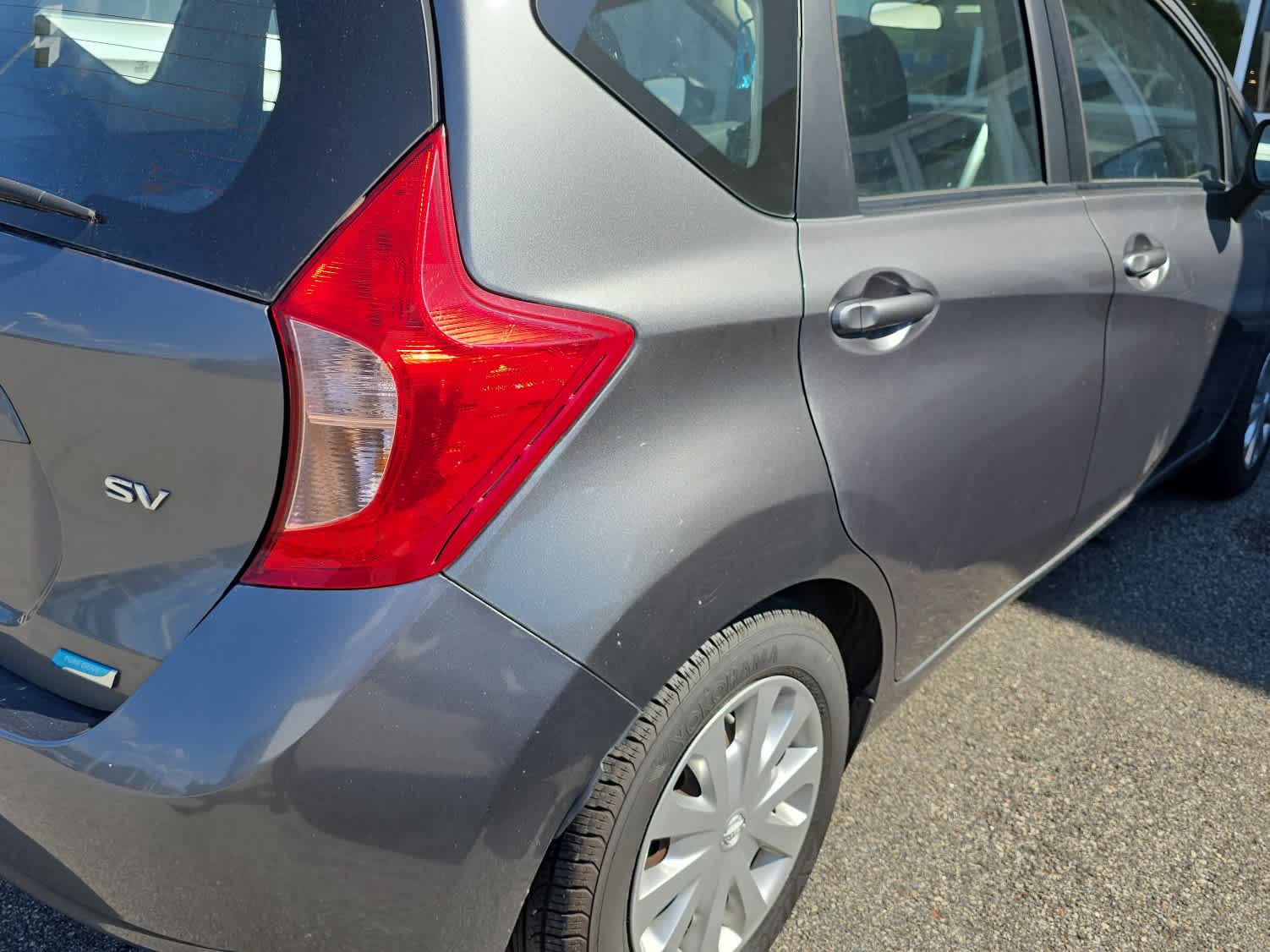 2016 Nissan Versa Note SV photo 4