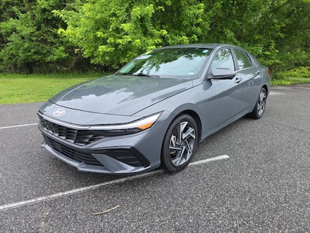 2024 Hyundai Elantra Limited Sedan