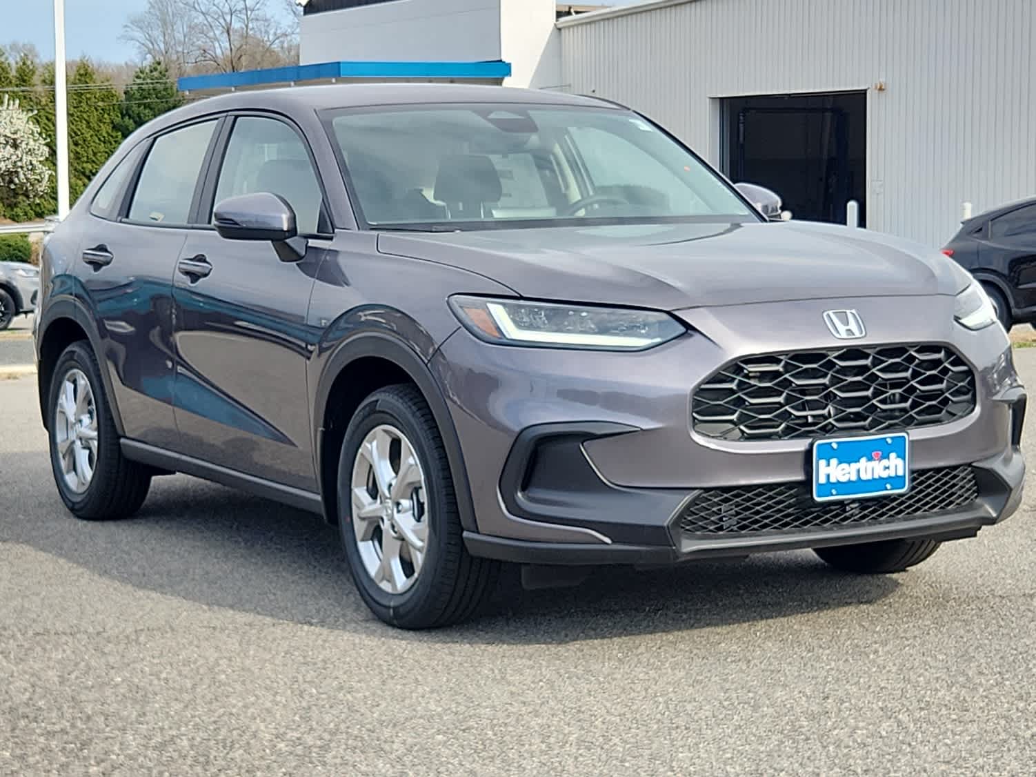 2025 Honda HR-V LX photo 2