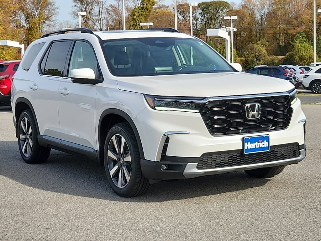 New 2025 Honda Pilot Touring SUV