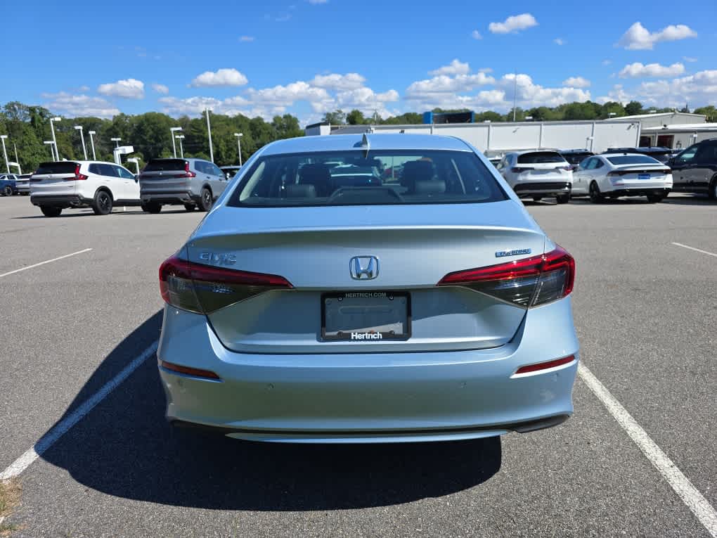 2023 Honda Civic Touring photo 4
