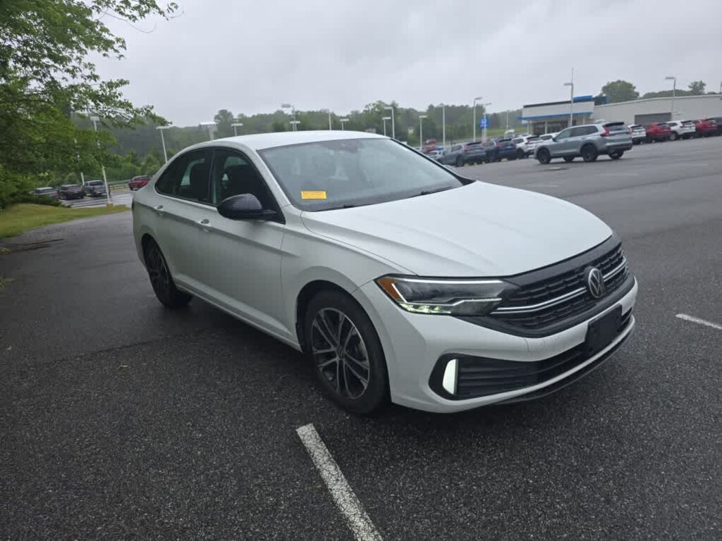 Used 2024 Volkswagen Jetta 1.5T Sport Sedan
