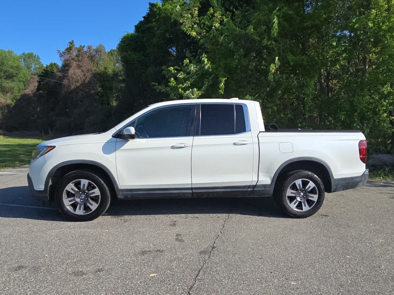 Used 2017 Honda Ridgeline RTL-T with VIN 5FPYK3F6XHB027737 for sale in Easton, MD