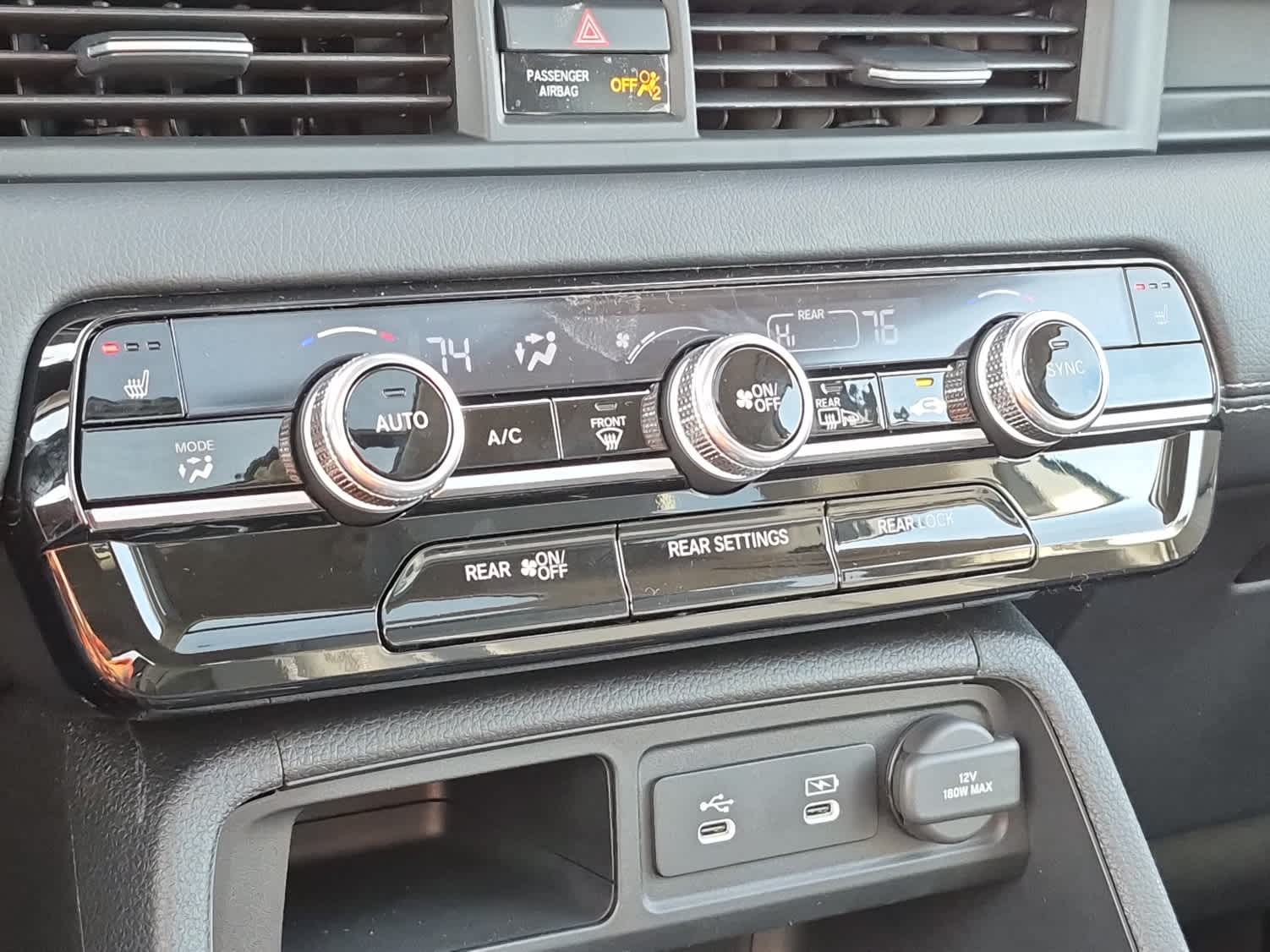 2026 Honda Pilot Touring - Photo 18