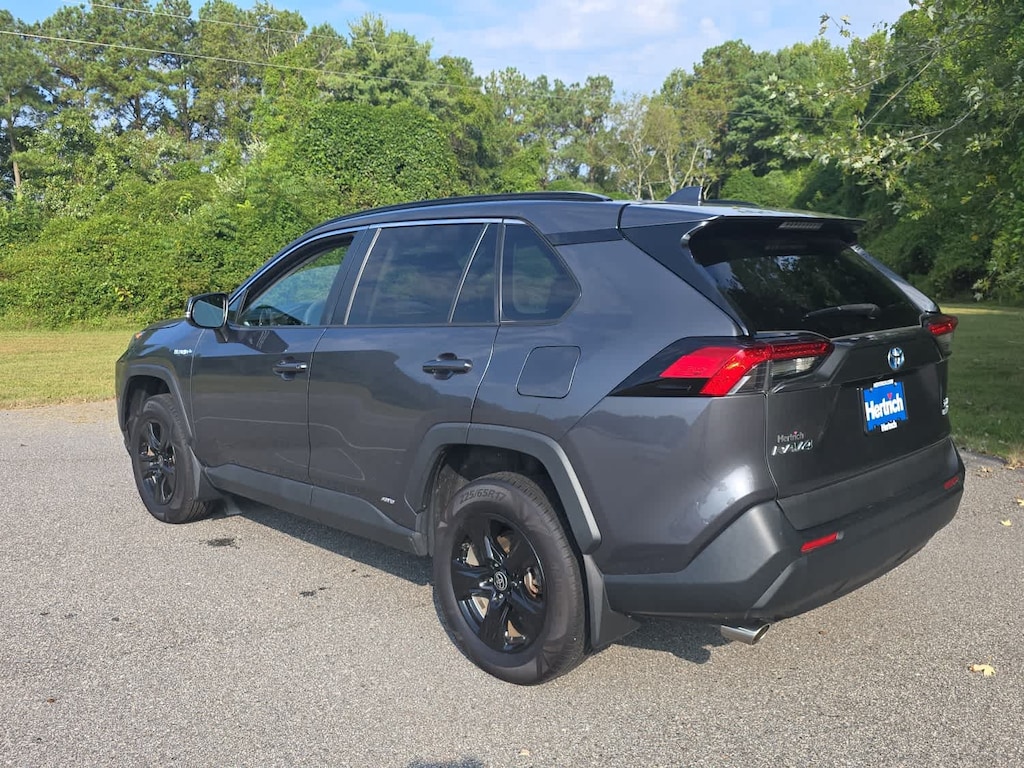 Used 2021 Toyota RAV4 Hybrid XLE SUV