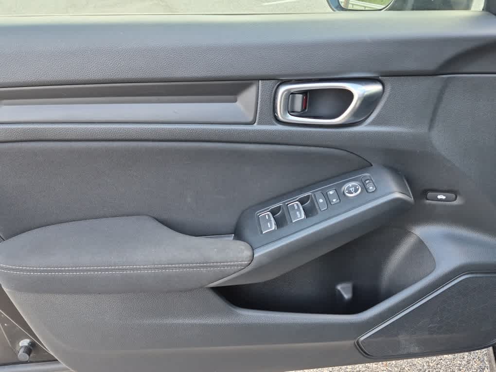 2025 Honda Civic LX - Photo 12