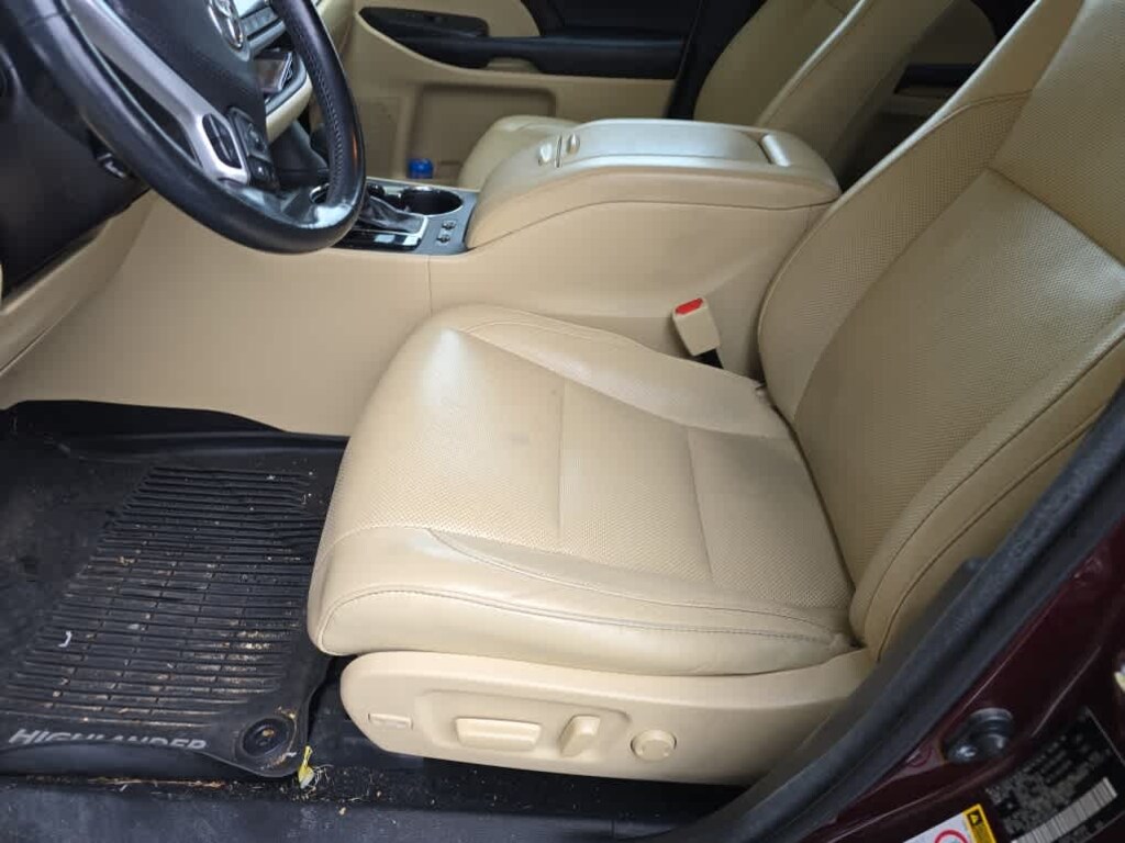 Used 2018 Toyota Highlander Limited Platinum V6 SUV