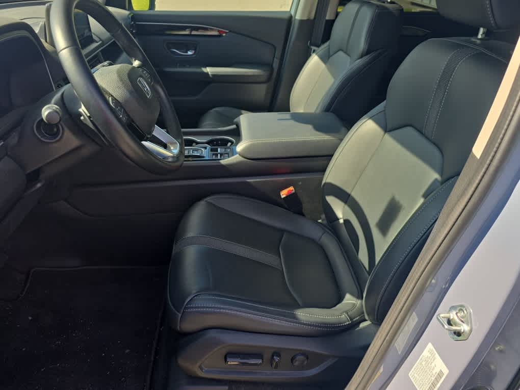 2023 Honda Pilot Touring - Photo 11