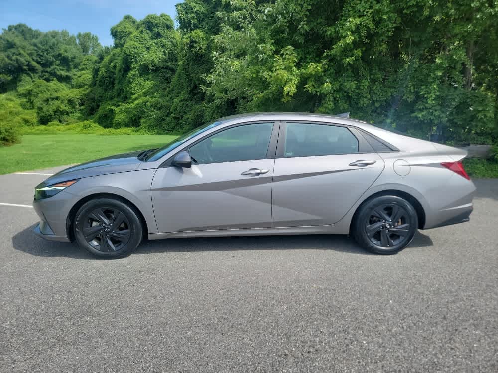 Used 2021 Hyundai Elantra Blue with VIN KMHLM4AJ9MU010553 for sale in Easton, MD