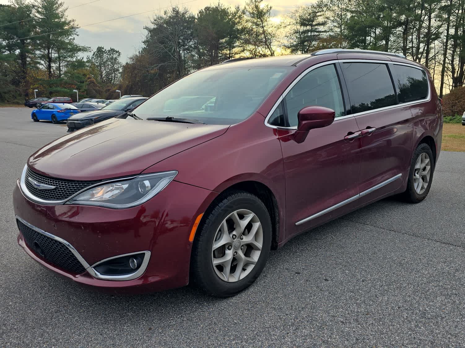 2019 Chrysler Pacifica Touring L Plus's photo