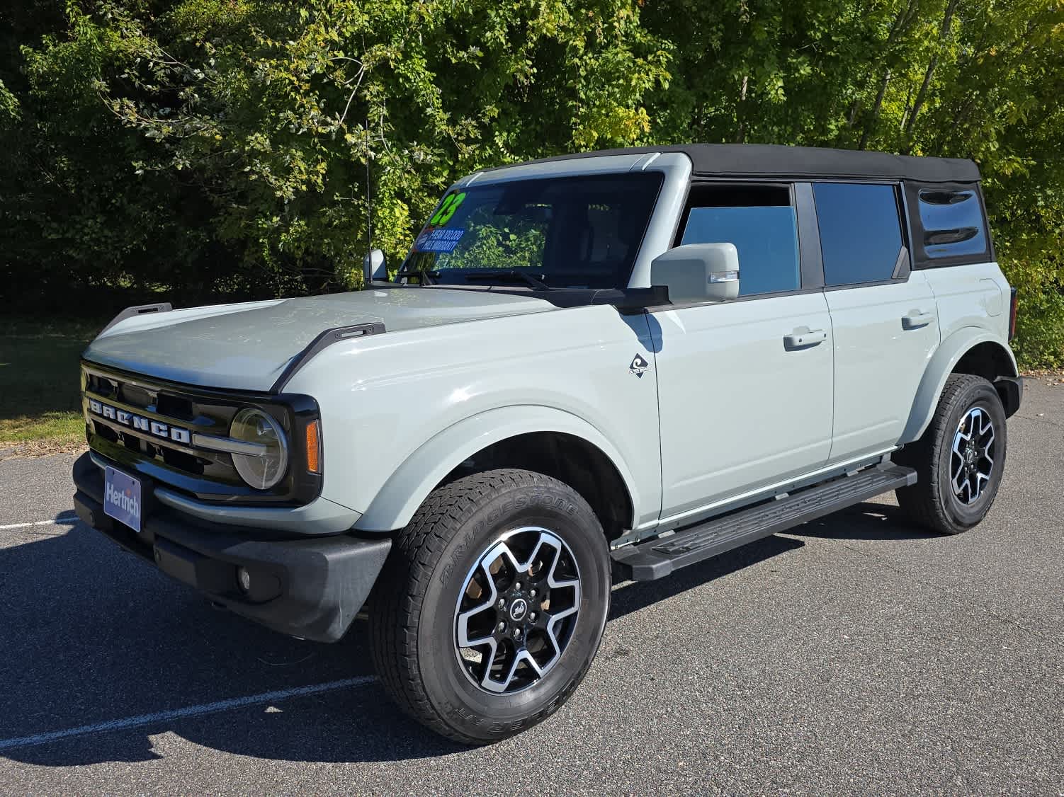 2023 Ford Bronco 4-Door Outer Banks's photo