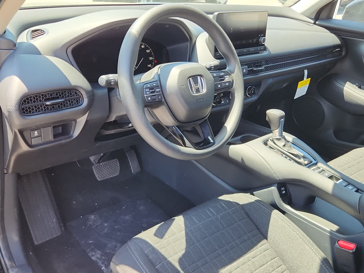 2025 Honda HR-V LX - Photo 11