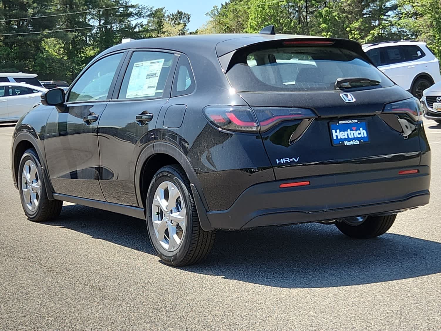 2025 Honda HR-V LX photo 3