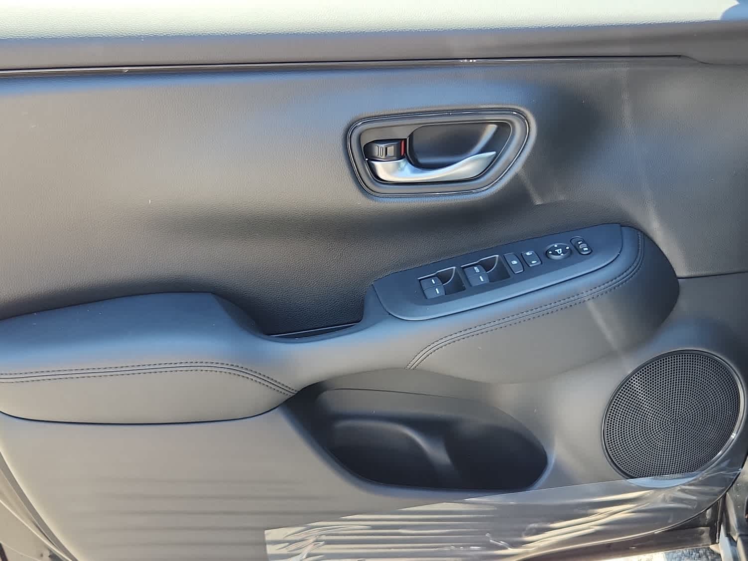 2025 Honda HR-V LX - Photo 9