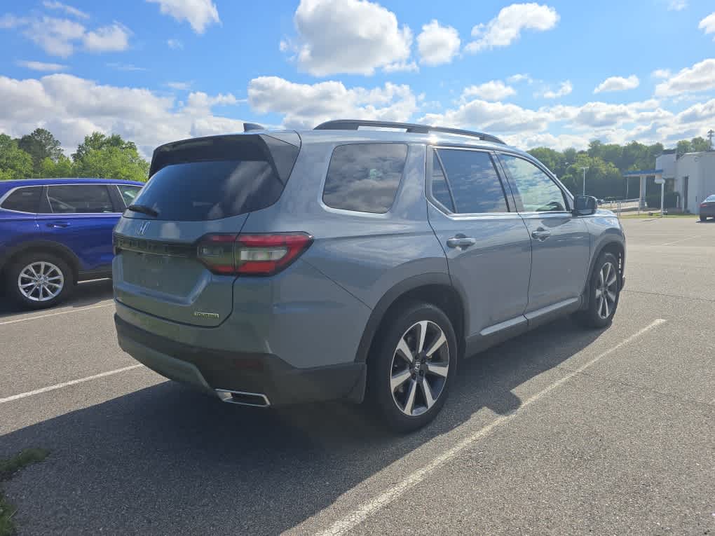 2023 Honda Pilot Touring - Photo 5