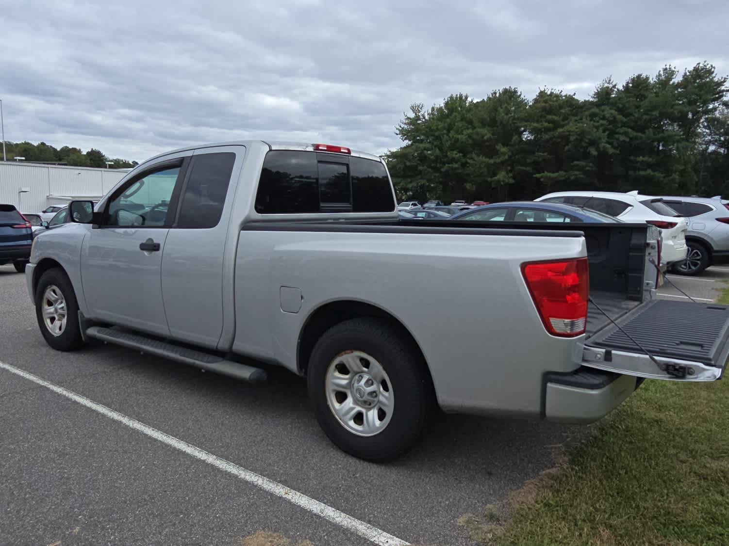 2005 Nissan Titan XE photo 4
