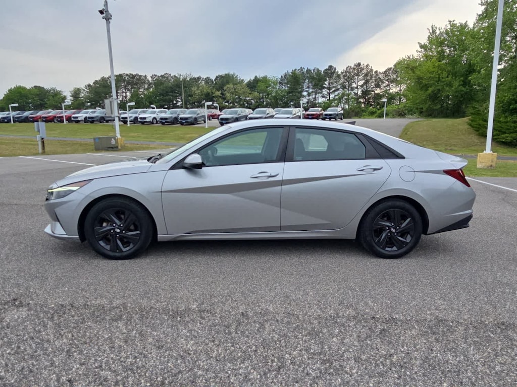 Certified 2021 Hyundai Elantra SEL Sedan