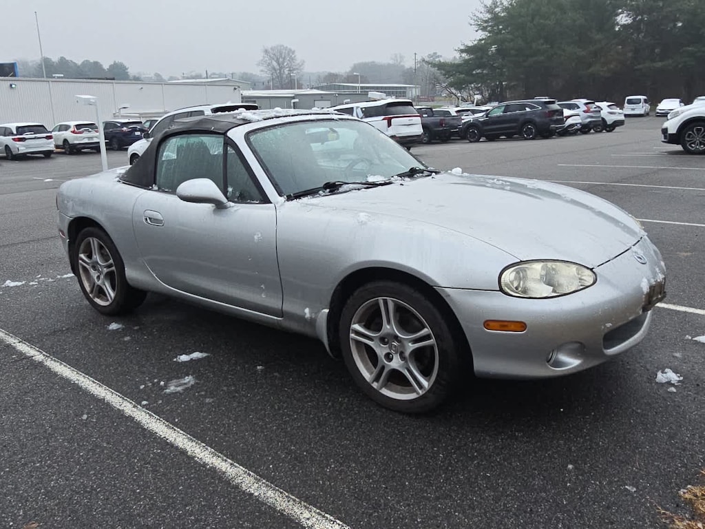 Used 2005 Mazda MX-5 Miata Cloth Convertible