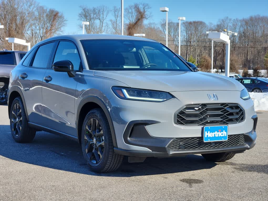 2025 Honda HR-V Sport photo 2