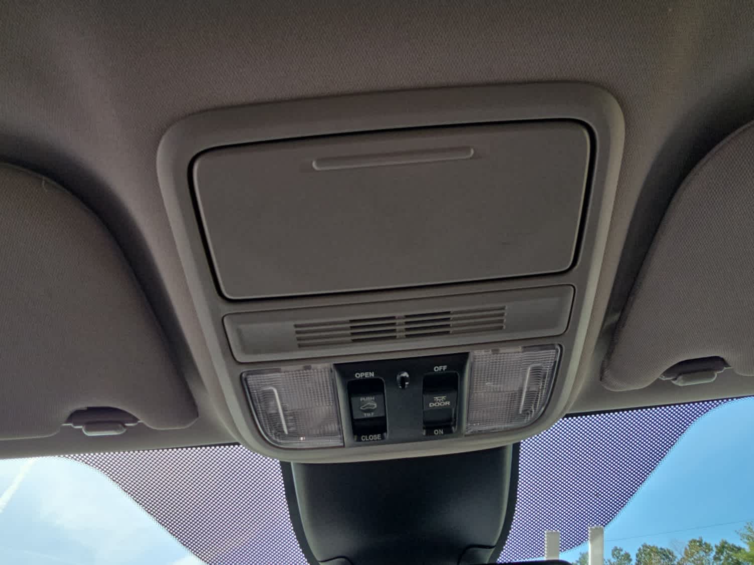2024 Honda Odyssey EX-L - Photo 26