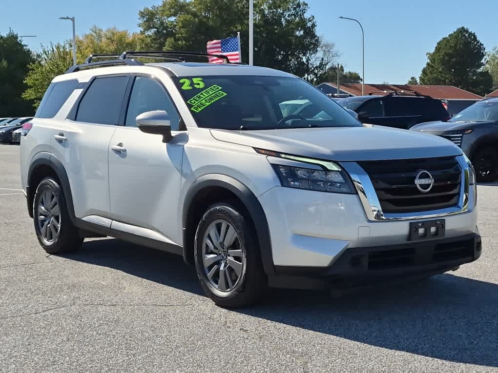 Used 2025 Nissan Pathfinder SV SUV
