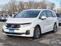 2026 Honda Odyssey Touring Van Passenger