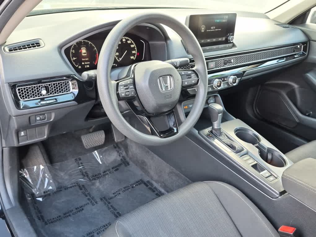 2025 Honda Civic LX - Photo 14