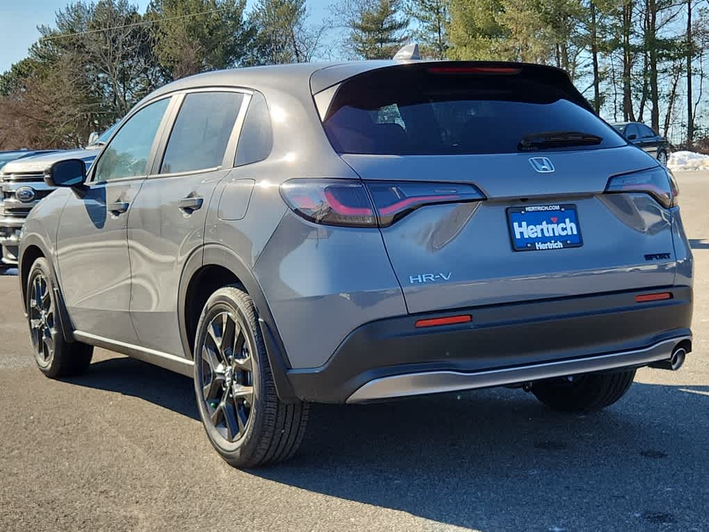 2025 Honda HR-V Sport photo 4