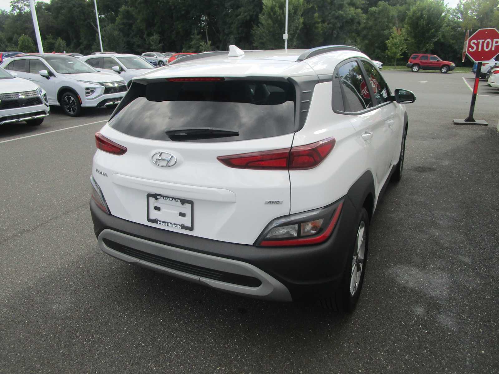2023 Hyundai Kona SEL photo 4