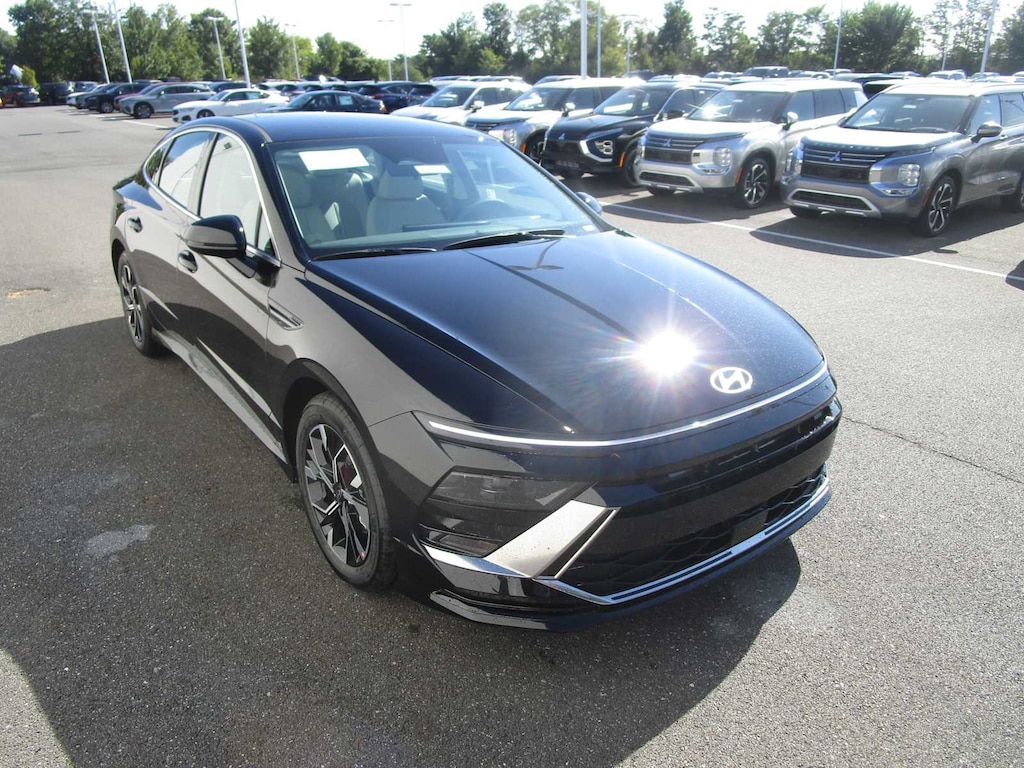 Used 2025 Hyundai Sonata SEL Sedan